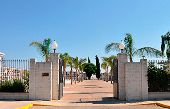 Entrada Necrópolis Cementerio San Roque Puerto Real