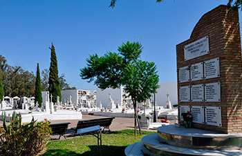 Patio Panteones Cementerio San Roque Puerto Real
