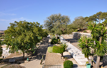 Patio Cementerio Mancomunado Chiclana