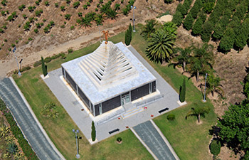 Vista Aérea Pirámide Cementerio Mancomunado Chiclana