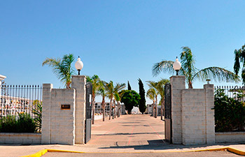 Entrada Necrópolis Cementerio San Roque