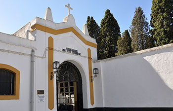 Entrada Cementerio de San Juan Bautista